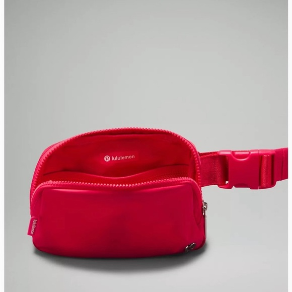 LULULEMON Everywhere Belt Bag Colour pink lip - Picture 4 of 10